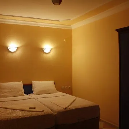 Mor Hotel 3*