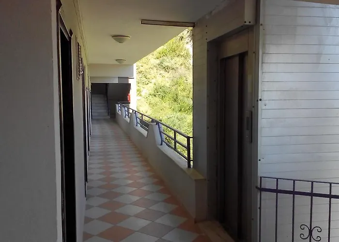 Mor Κουσάντασι